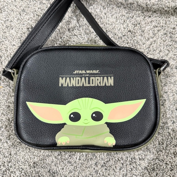 Mandalorian Baby Yoda Grogu Purse Disney Dani by Danielle Nicole Crossbody EUC - Picture 2 of 9